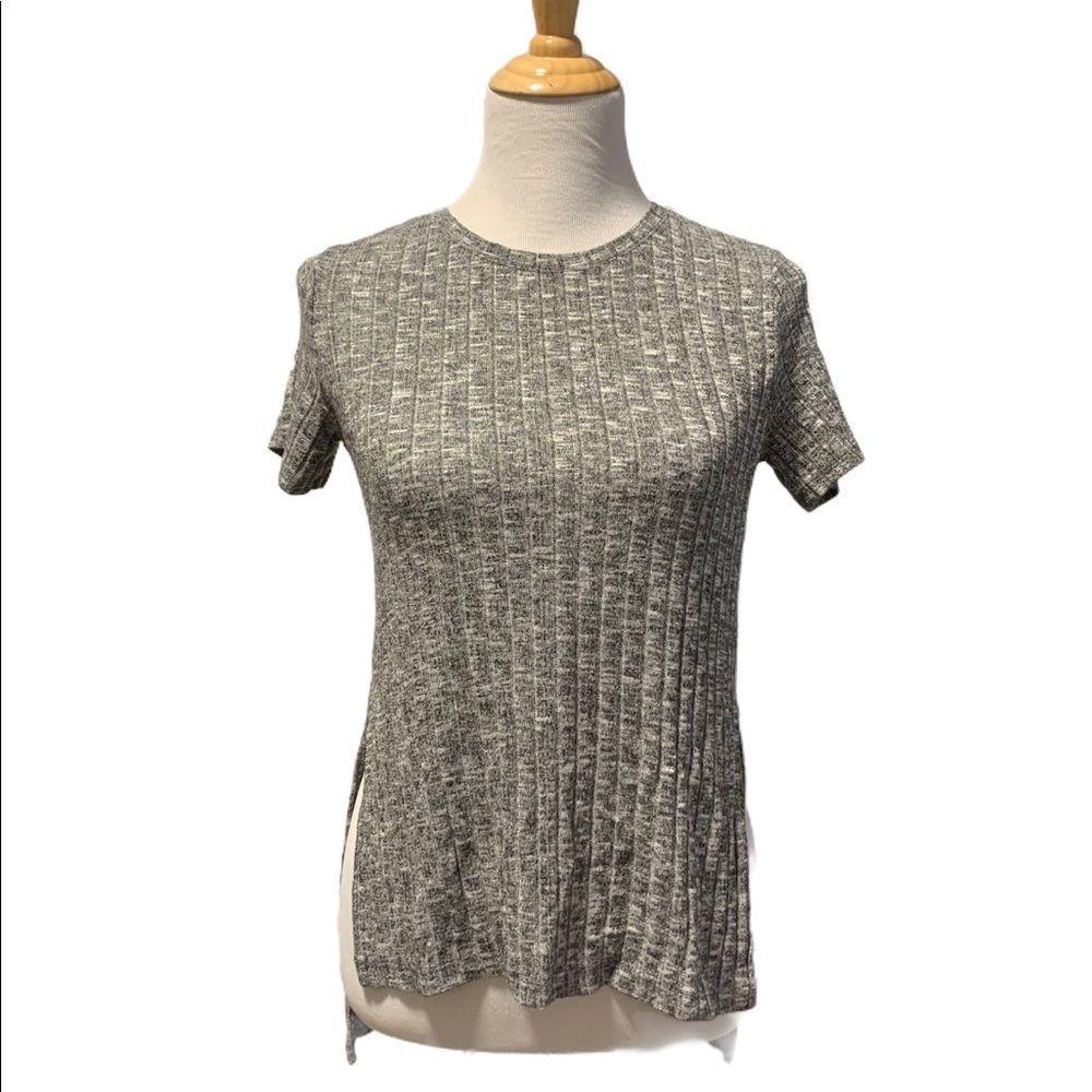 OneĀ Clothing | Grey Short Sleeve High Low Top